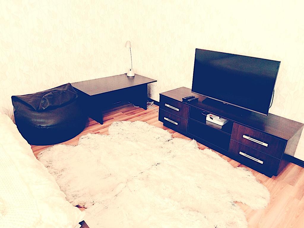 Apartment On Sauran Str Center Akmola Esterno foto