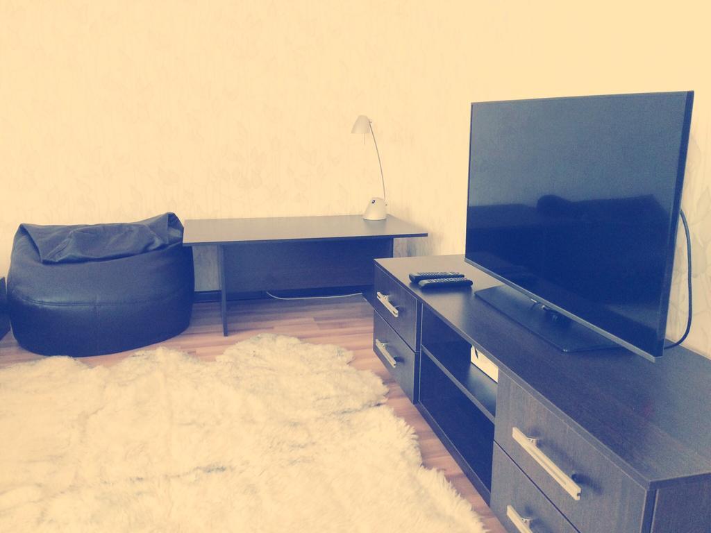 Apartment On Sauran Str Center Akmola Esterno foto